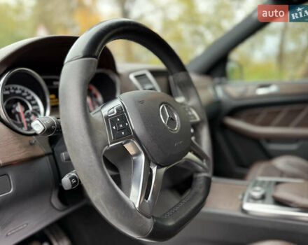 Мерседес М-Класс 2012 в Киеве на Automoto.ua Черный Мерседес М-Класс, объемом двигателя 5.5 л и пробегом 155 тыс. км за 22300 $, фото 12 на Automoto.ua