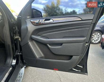 Чорний Мерседес М-Клас, об'ємом двигуна 2.99 л та пробігом 211 тис. км за 25000 $, фото 24 на Automoto.ua