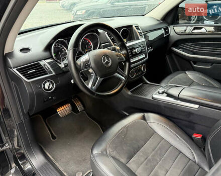 Мерседес М-Класс 2012 в Стрые на Automoto.ua Черный Мерседес М-Класс, объемом двигателя 2.99 л и пробегом 170 тыс. км за 18900 $, фото 27 на Automoto.ua