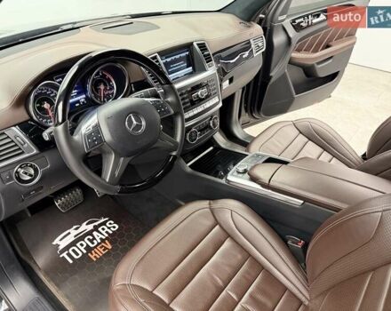 Черный Мерседес М-Класс, объемом двигателя 5.46 л и пробегом 119 тыс. км за 32990 $, фото 21 на Automoto.ua