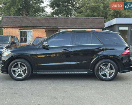 Чорний Мерседес М-Клас, об'ємом двигуна 2.99 л та пробігом 211 тис. км за 25000 $, фото 2 на Automoto.ua