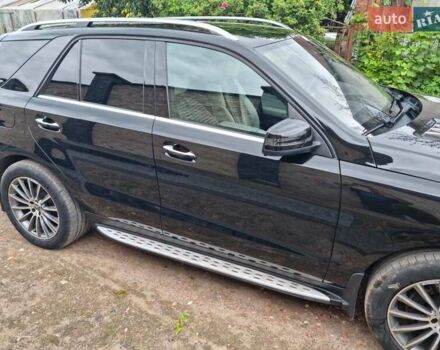 Черный Мерседес М-Класс, объемом двигателя 3 л и пробегом 215 тыс. км за 24900 $, фото 4 на Automoto.ua