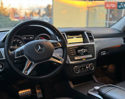 Черный Мерседес М-Класс, объемом двигателя 3 л и пробегом 274 тыс. км за 19700 $, фото 17 на Automoto.ua