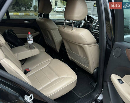 Мерседес М-Класс 2012 в Киеве на Automoto.ua Черный Мерседес М-Класс, объемом двигателя 3.5 л и пробегом 160 тыс. км за 17900 $, фото 33 на Automoto.ua