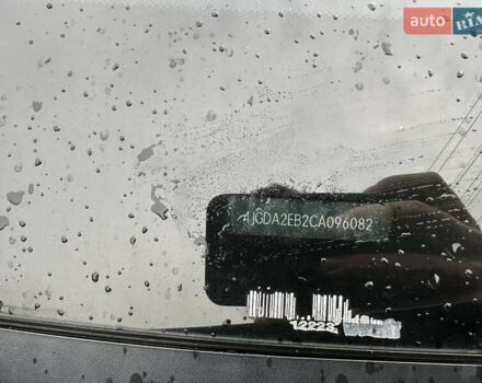 Черный Мерседес М-Класс, объемом двигателя 3 л и пробегом 255 тыс. км за 19400 $, фото 23 на Automoto.ua