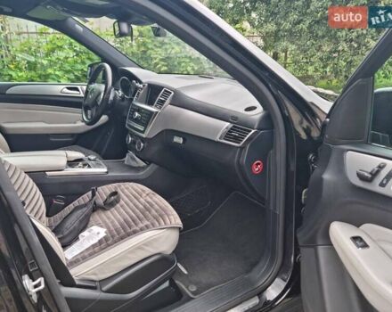 Черный Мерседес М-Класс, объемом двигателя 3 л и пробегом 215 тыс. км за 24900 $, фото 26 на Automoto.ua