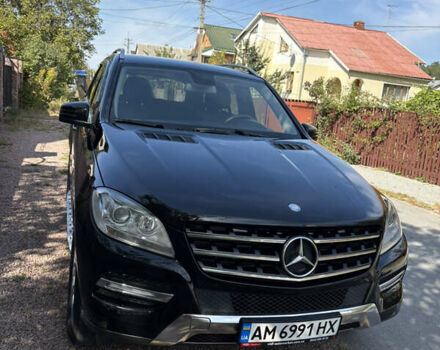 Мерседес М-Клас 2012 у Житомирі на Automoto.ua Чорний Мерседес М-Клас, об'ємом двигуна 2.14 л та пробігом 261 тис. км за 18900 $, фото 2 на Automoto.ua