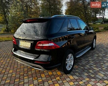 Мерседес М-Класс 2012 в Залещиках на Automoto.ua Черный Мерседес М-Класс, объемом двигателя 2.99 л и пробегом 128 тыс. км за 24200 $, фото 17 на Automoto.ua