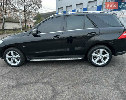 Чорний Мерседес М-Клас, об'ємом двигуна 2.14 л та пробігом 220 тис. км за 18500 $, фото 5 на Automoto.ua