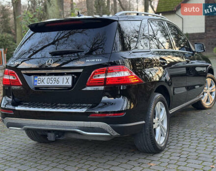 Черный Мерседес М-Класс, объемом двигателя 3 л и пробегом 274 тыс. км за 19700 $, фото 7 на Automoto.ua
