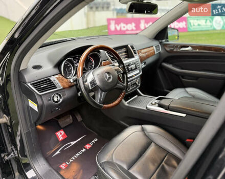 Черный Мерседес М-Класс, объемом двигателя 3.5 л и пробегом 142 тыс. км за 17500 $, фото 31 на Automoto.ua