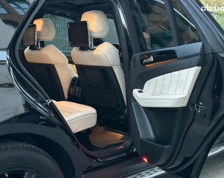 Мерседес М-Класс 2012 в Виннице на Automoto.ua Черный Мерседес М-Класс, объемом двигателя 5.5 л и пробегом 179 тыс. км за 17990 $, фото 29 на Automoto.ua