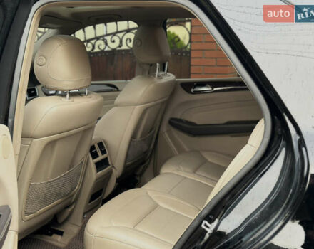 Черный Мерседес М-Класс, объемом двигателя 3 л и пробегом 255 тыс. км за 19400 $, фото 9 на Automoto.ua