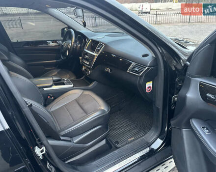 Чорний Мерседес М-Клас, об'ємом двигуна 2.14 л та пробігом 220 тис. км за 18500 $, фото 9 на Automoto.ua