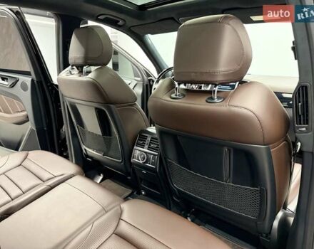 Черный Мерседес М-Класс, объемом двигателя 5.46 л и пробегом 119 тыс. км за 32990 $, фото 30 на Automoto.ua