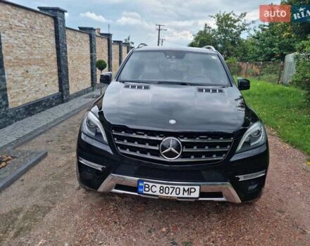 Черный Мерседес М-Класс, объемом двигателя 3 л и пробегом 215 тыс. км за 24900 $, фото 1 на Automoto.ua