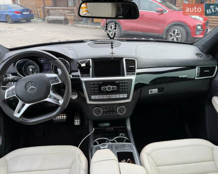 Черный Мерседес М-Класс, объемом двигателя 5.5 л и пробегом 179 тыс. км за 24500 $, фото 11 на Automoto.ua