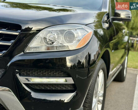 Черный Мерседес М-Класс, объемом двигателя 2.99 л и пробегом 226 тыс. км за 20499 $, фото 19 на Automoto.ua