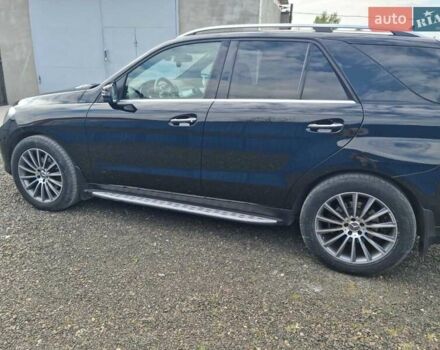 Черный Мерседес М-Класс, объемом двигателя 3 л и пробегом 215 тыс. км за 24900 $, фото 49 на Automoto.ua