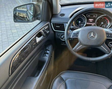 Черный Мерседес М-Класс, объемом двигателя 2.14 л и пробегом 160 тыс. км за 22500 $, фото 19 на Automoto.ua