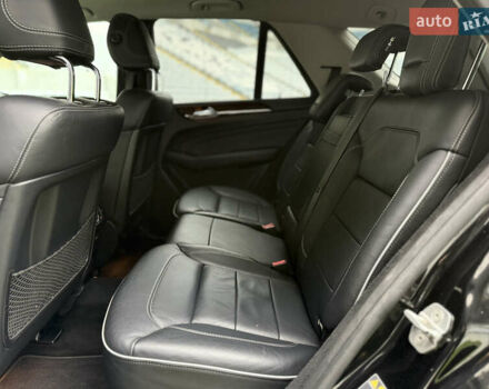Черный Мерседес М-Класс, объемом двигателя 3.5 л и пробегом 142 тыс. км за 17500 $, фото 42 на Automoto.ua