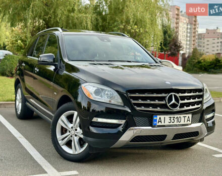 Черный Мерседес М-Класс, объемом двигателя 2.99 л и пробегом 226 тыс. км за 20499 $, фото 2 на Automoto.ua