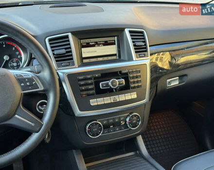 Черный Мерседес М-Класс, объемом двигателя 2.14 л и пробегом 160 тыс. км за 22500 $, фото 16 на Automoto.ua