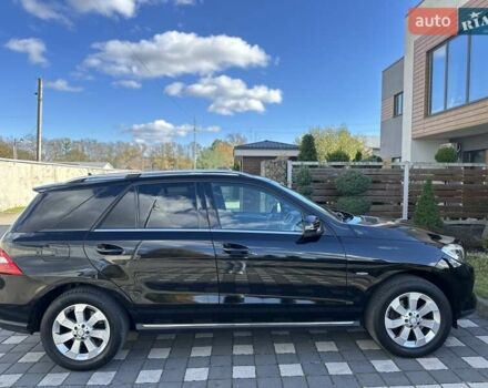 Черный Мерседес М-Класс, объемом двигателя 3 л и пробегом 181 тыс. км за 22900 $, фото 12 на Automoto.ua