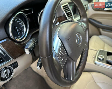 Черный Мерседес М-Класс, объемом двигателя 2.14 л и пробегом 247 тыс. км за 20500 $, фото 29 на Automoto.ua