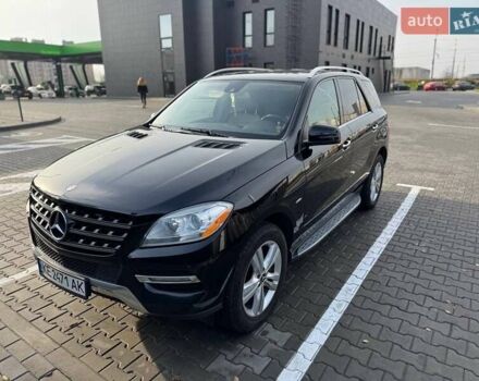 Черный Мерседес М-Класс, объемом двигателя 2.99 л и пробегом 240 тыс. км за 21900 $, фото 1 на Automoto.ua