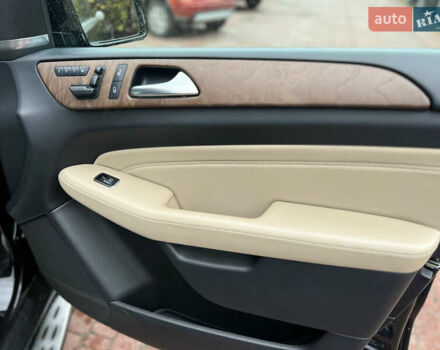 Мерседес М-Класс 2012 в Киеве на Automoto.ua Черный Мерседес М-Класс, объемом двигателя 3.5 л и пробегом 160 тыс. км за 17900 $, фото 32 на Automoto.ua