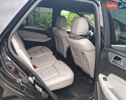 Черный Мерседес М-Класс, объемом двигателя 3 л и пробегом 215 тыс. км за 24900 $, фото 28 на Automoto.ua