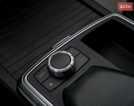 Черный Мерседес М-Класс, объемом двигателя 2.99 л и пробегом 121 тыс. км за 26900 $, фото 28 на Automoto.ua