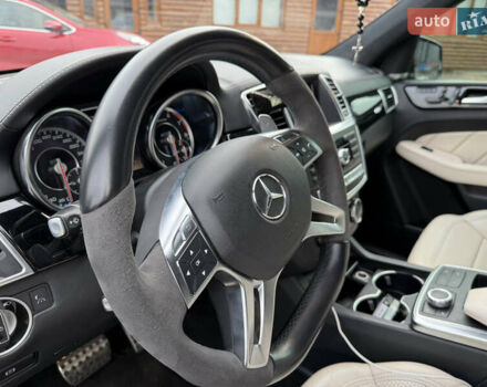 Черный Мерседес М-Класс, объемом двигателя 5.5 л и пробегом 179 тыс. км за 24500 $, фото 7 на Automoto.ua