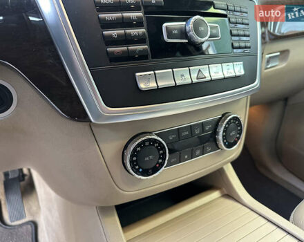 Черный Мерседес М-Класс, объемом двигателя 2.14 л и пробегом 247 тыс. км за 20500 $, фото 33 на Automoto.ua