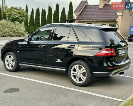 Черный Мерседес М-Класс, объемом двигателя 2.99 л и пробегом 226 тыс. км за 20499 $, фото 12 на Automoto.ua