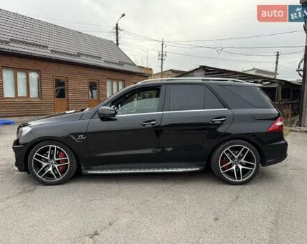 Черный Мерседес М-Класс, объемом двигателя 5.5 л и пробегом 179 тыс. км за 24500 $, фото 3 на Automoto.ua