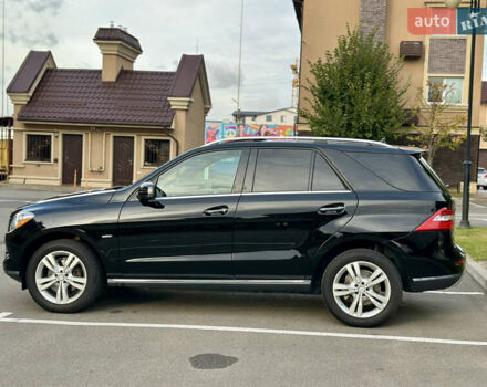 Черный Мерседес М-Класс, объемом двигателя 2.99 л и пробегом 226 тыс. км за 20499 $, фото 13 на Automoto.ua