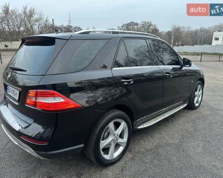 Чорний Мерседес М-Клас, об'ємом двигуна 2.14 л та пробігом 220 тис. км за 18500 $, фото 8 на Automoto.ua