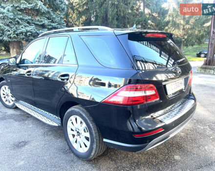 Черный Мерседес М-Класс, объемом двигателя 2.14 л и пробегом 198 тыс. км за 21700 $, фото 2 на Automoto.ua