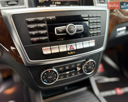 Черный Мерседес М-Класс, объемом двигателя 3.5 л и пробегом 142 тыс. км за 17500 $, фото 38 на Automoto.ua