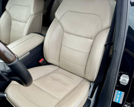 Черный Мерседес М-Класс, объемом двигателя 3.5 л и пробегом 160 тыс. км за 19500 $, фото 24 на Automoto.ua