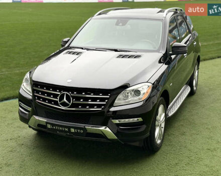 Черный Мерседес М-Класс, объемом двигателя 3.5 л и пробегом 142 тыс. км за 17500 $, фото 9 на Automoto.ua