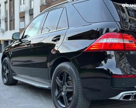 Мерседес М-Класс 2012 в Виннице на Automoto.ua Черный Мерседес М-Класс, объемом двигателя 5.5 л и пробегом 179 тыс. км за 17990 $, фото 11 на Automoto.ua