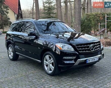 Черный Мерседес М-Класс, объемом двигателя 3 л и пробегом 274 тыс. км за 19700 $, фото 1 на Automoto.ua