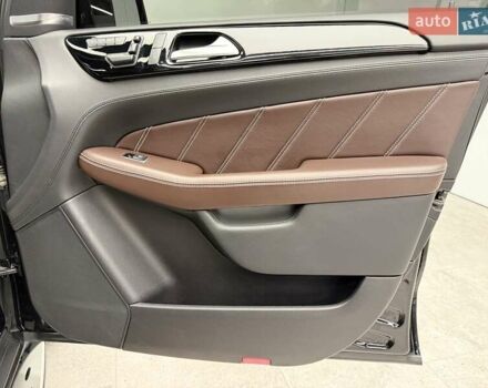 Черный Мерседес М-Класс, объемом двигателя 5.46 л и пробегом 119 тыс. км за 32990 $, фото 36 на Automoto.ua