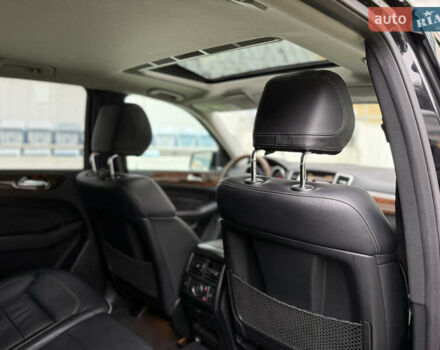 Черный Мерседес М-Класс, объемом двигателя 3.5 л и пробегом 142 тыс. км за 17500 $, фото 58 на Automoto.ua