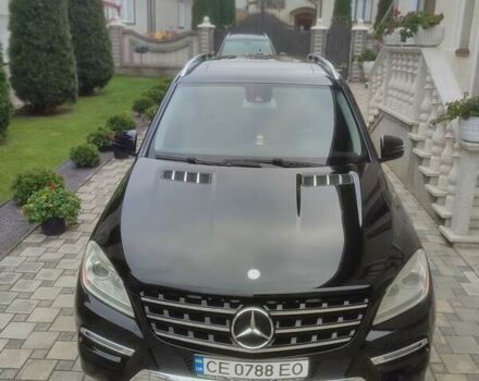 Черный Мерседес М-Класс, объемом двигателя 3 л и пробегом 272 тыс. км за 21500 $, фото 1 на Automoto.ua