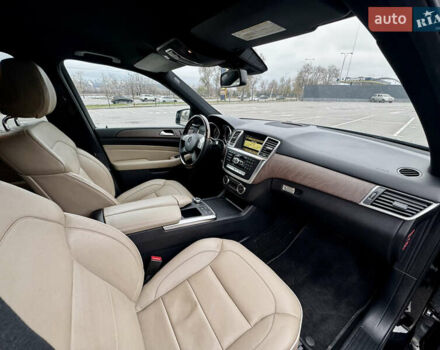 Черный Мерседес М-Класс, объемом двигателя 3.5 л и пробегом 160 тыс. км за 19500 $, фото 22 на Automoto.ua