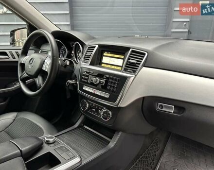 Чорний Мерседес М-Клас, об'ємом двигуна 2.2 л та пробігом 271 тис. км за 16450 $, фото 41 на Automoto.ua